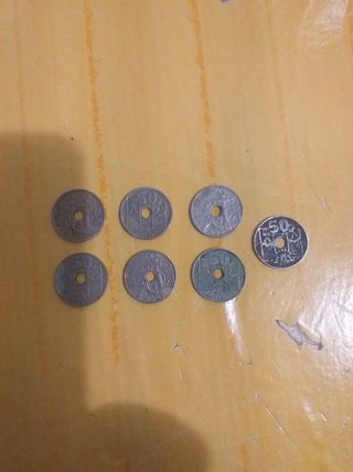 7 MONEDAS DE 50 CENTIMOS DEL AÑO 1949.