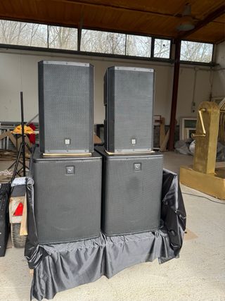 ALQUILER ALTAVOCES ELECTROVOICE  RUA DE CARNAVAL.