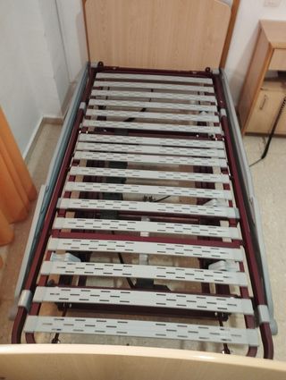 CAMA ARTICULADA COMO NUEVA