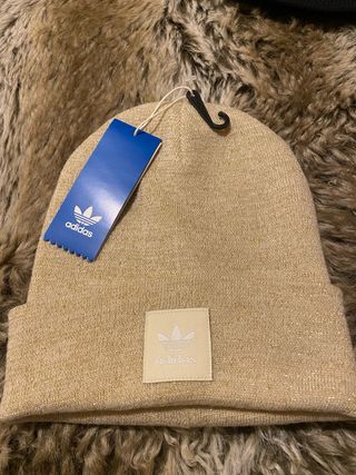 Gorro Adidas nuevo