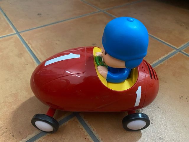 Coche carreras pocoyo