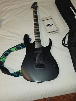 Guirra elélectrica Ibanez Gio 