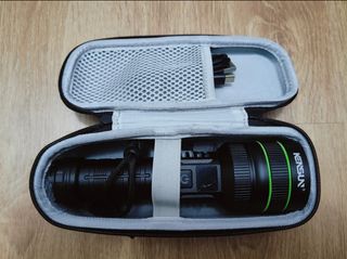 Linterna LED Kensun + estuche.
