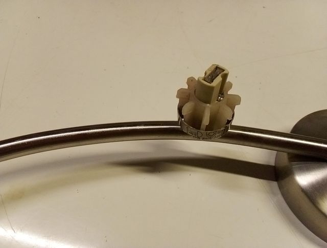 Marca OBI Emil Lux privo di supporto parete e luci