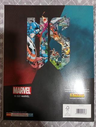 Álbum de cromos Marvel Versus 2021.