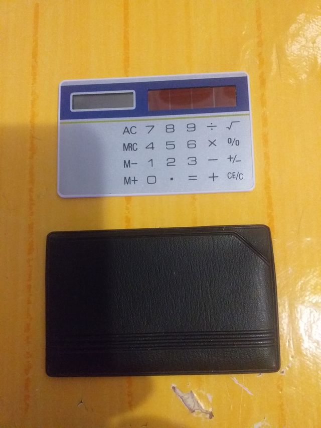 CALCULADORA SOLAR DE BOLSILLO.