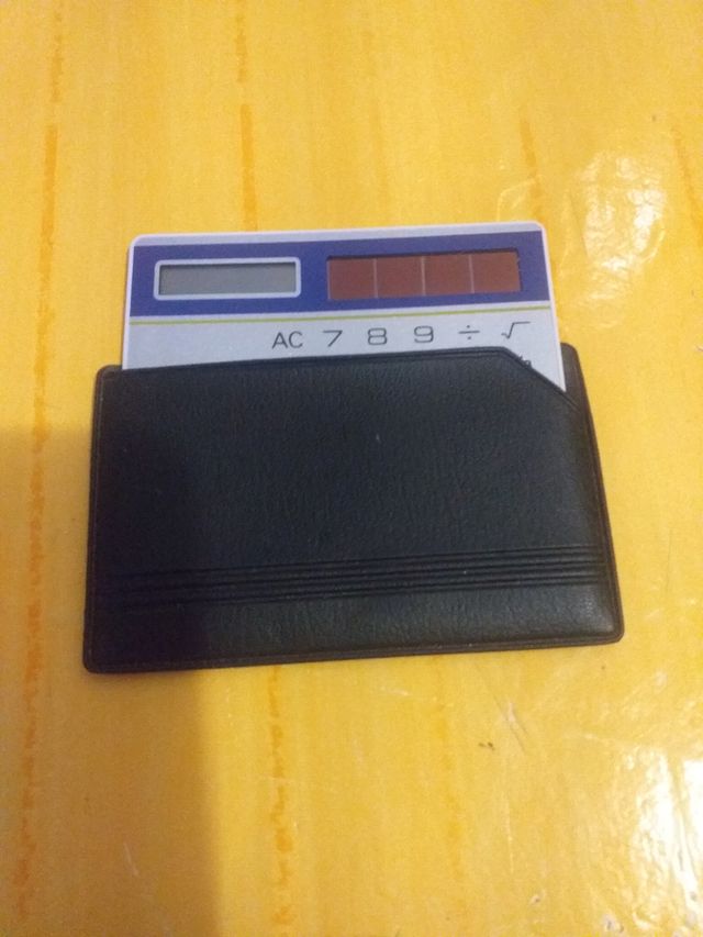 CALCULADORA SOLAR DE BOLSILLO.
