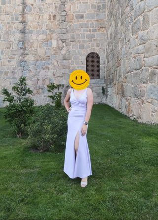 Vestido largo de color lila para fiesta