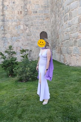 Vestido largo de color lila para fiesta