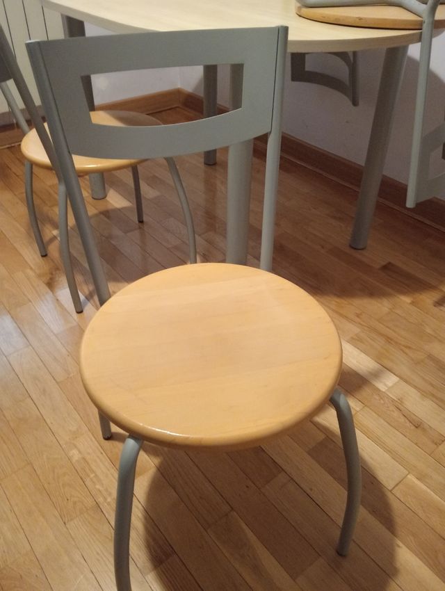 tavolo e 4 sedie