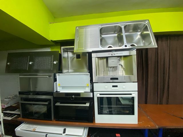 Horno vitro campana cafetera calienta platos FREGA