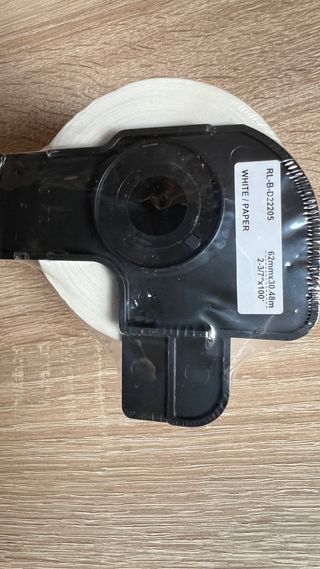 Impresora de etiquetas BROTHER QL700 con 20 rollos