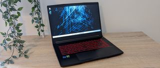 Portatil MSI GF63