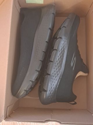 Skechers Hombre talle 40