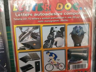 Adesivi vari