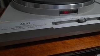 TOCADISCOS AUTOMATICO AKAI AP-D1033 de 1982