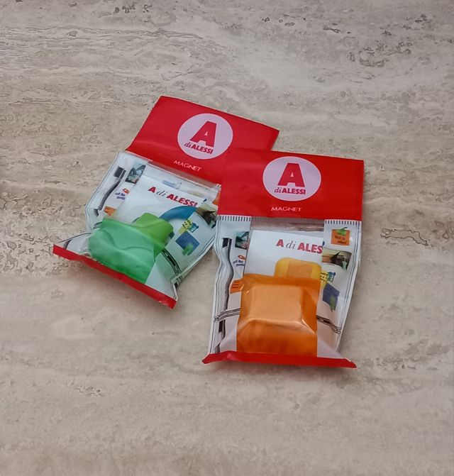 Imanes ALESSI.- 2 unidades