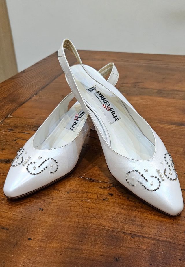 Scarpe bianche da sposa