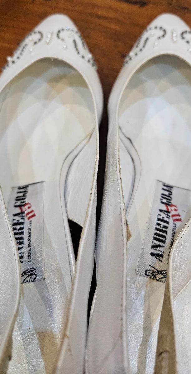 Scarpe bianche da sposa