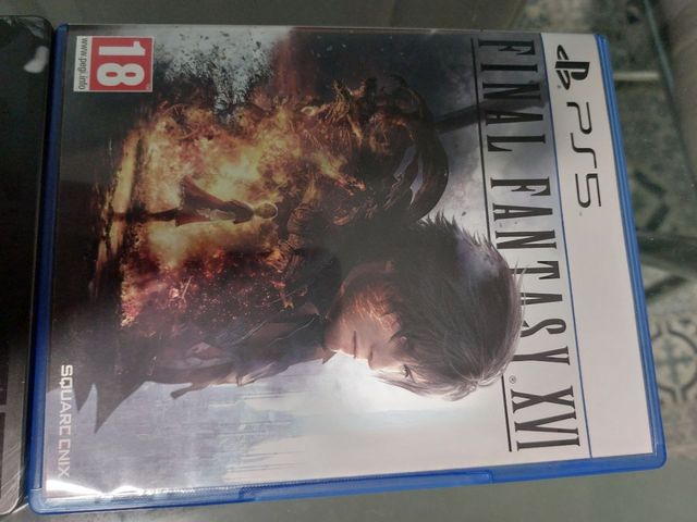 Final Fantasy XVI y Steelbox - PS5