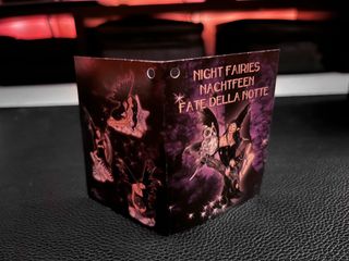 Statuetta Fata notturna su luna