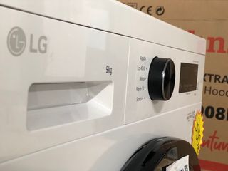 Lavadora LG F4X1009NWK 9kg  1400 rpm Blanca
