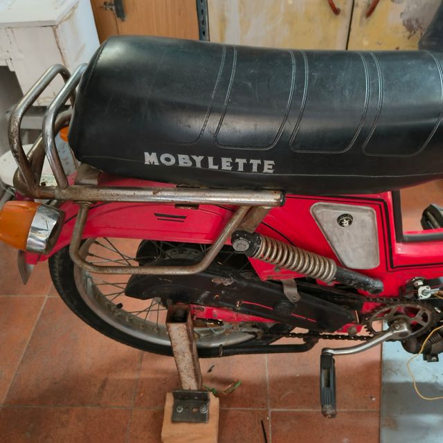 Movilete con papeles