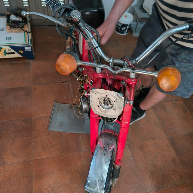 Movilete con papeles