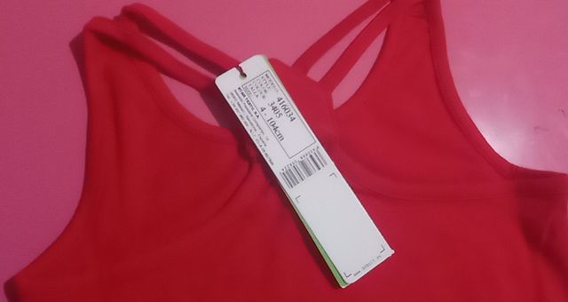 Camiseta de tirantes, edad 4 años.