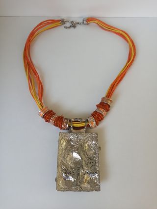 Conjunto de collar y pendientes Vintage 