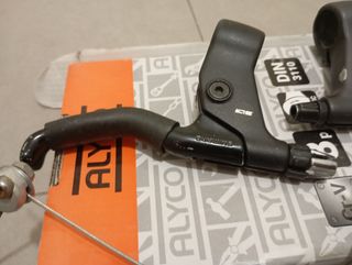 Manetas  y frenos cantilever Xt slr