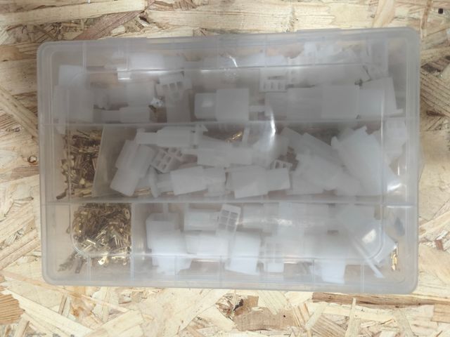 Conectores electrónicos