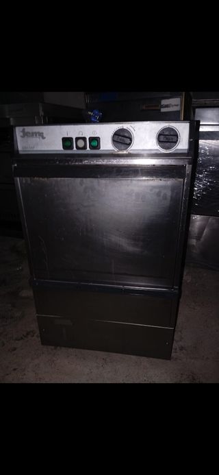 Lavavajilla mediano para hostelería 