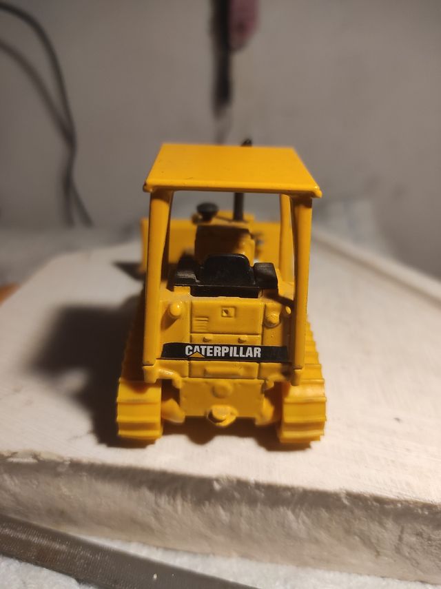 Modellino Caterpillar D5C JOAL