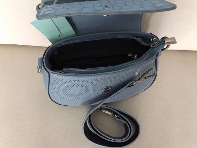 BOLSO ABBACINO CELESTE CON ASA Y BANDOLERA