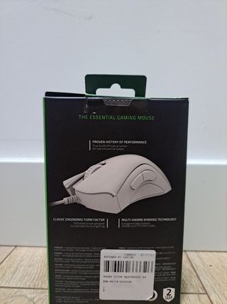 Razer  Deathadder Essential !
