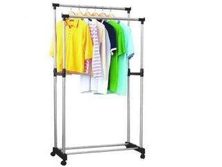 stand in metallo regolabile in altezza