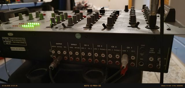 Mesa de MESCLAS fonestar