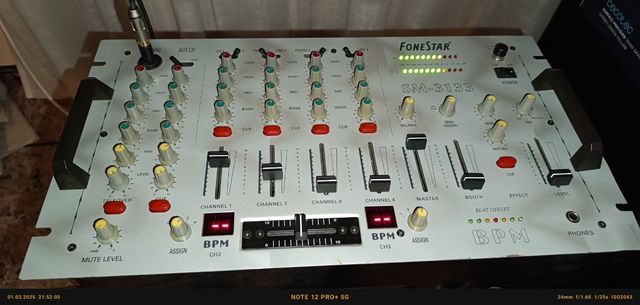 Mesa de MESCLAS fonestar