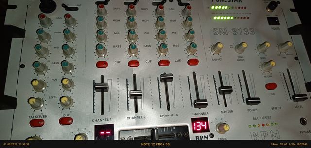 Mesa de MESCLAS fonestar