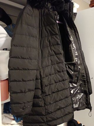 Abrigo mujer  precio no negociable 