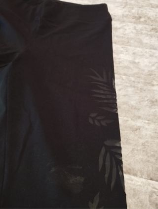 Leggings Desigual negro con transparencias