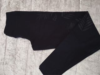 Leggings Desigual negro con transparencias