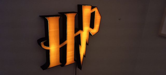 Harry Potter logo insegna luminosa