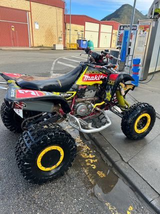 Suzuki LTZ 400 Black Edition