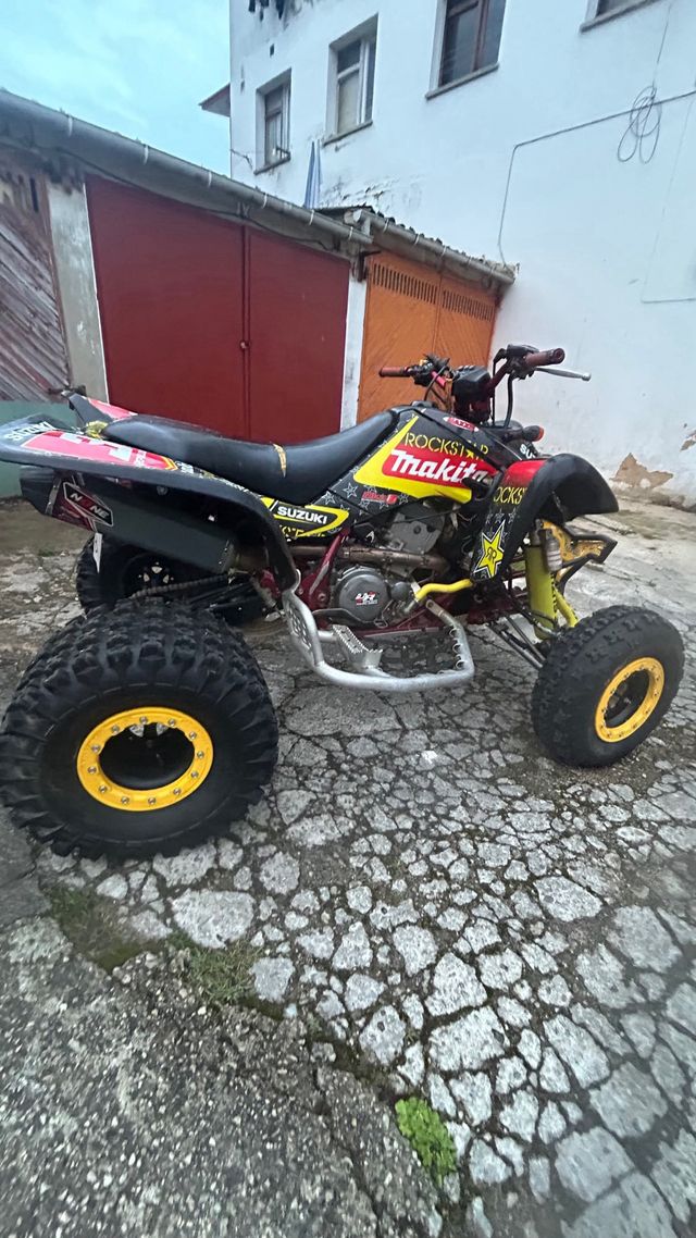 Suzuki LTZ 400 Black Edition