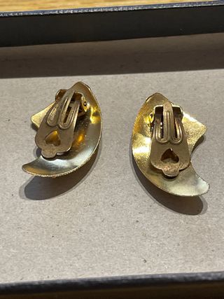 Orecchini vintage in metallo dorato