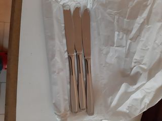 Cuchillos y paletas de pescado