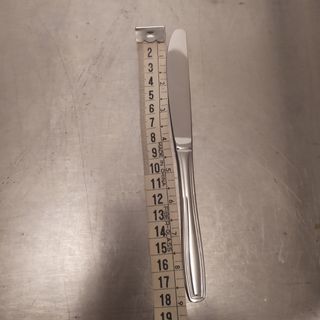 Cuchillos y paletas de pescado