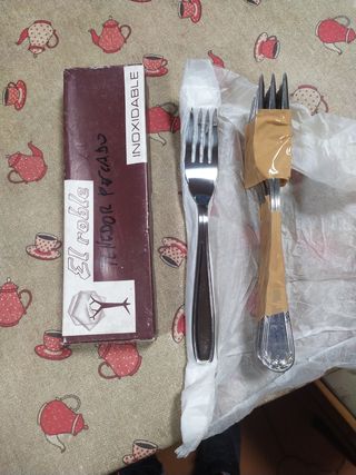 Cuchillos y paletas de pescado